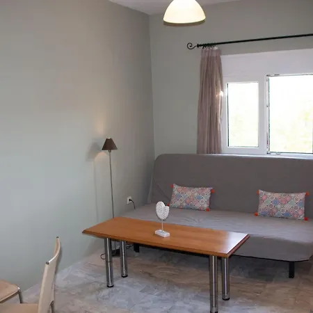 Apartmán Avesta - 200m From The